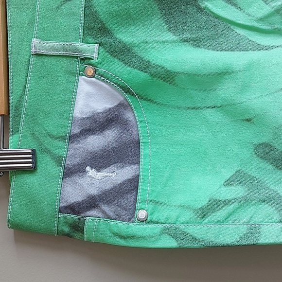 GOLFINO ♡ Ladies Golf Shorts - Picture 3 of 10